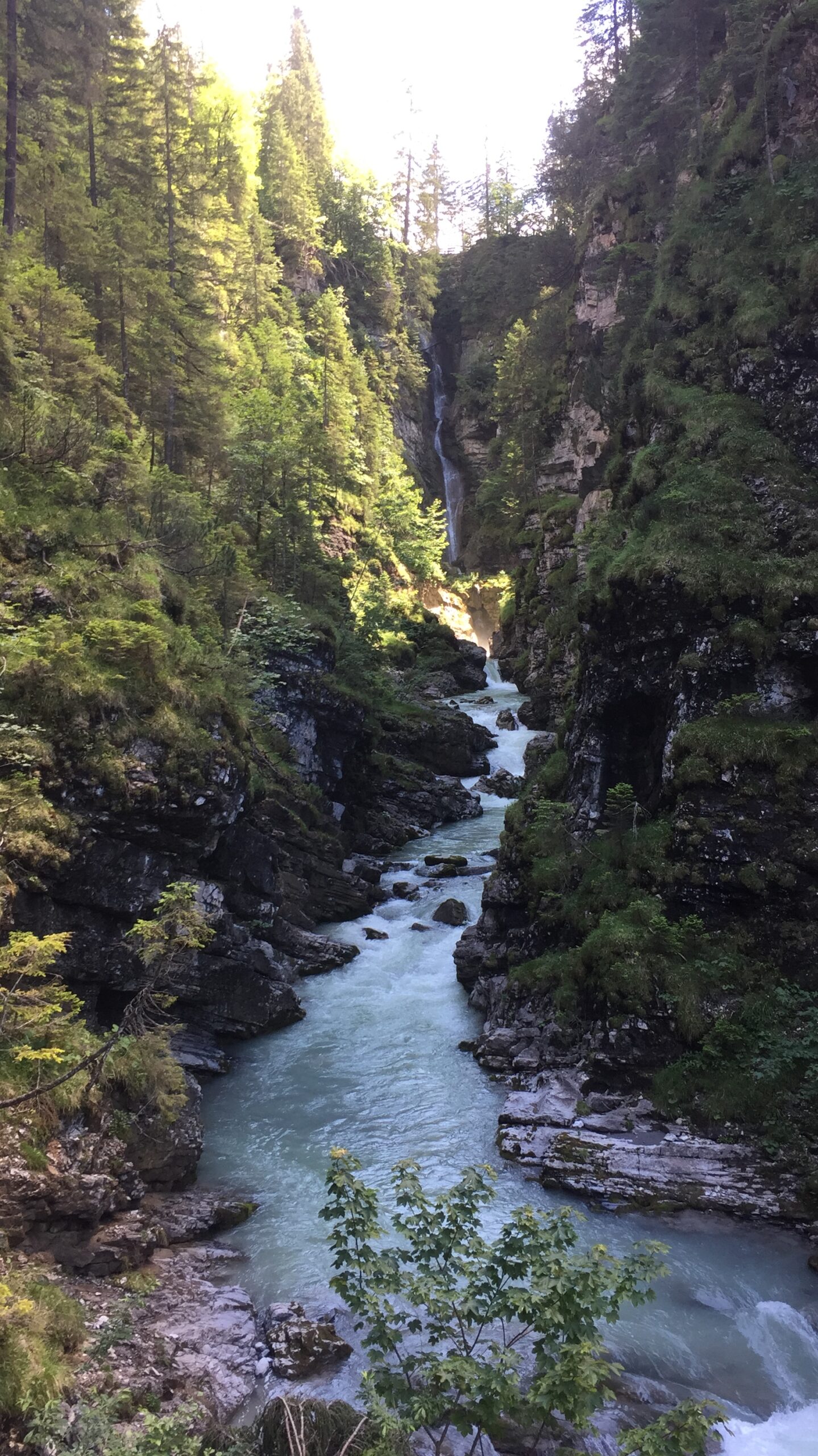 Wasserfall in der Schlucht